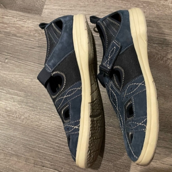 Earth Origins Effie - Picture 2 of 5